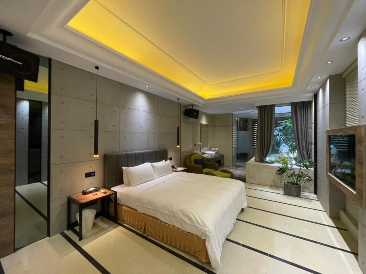 Minimalist Fashion Motel Taoyuan Exterior photo